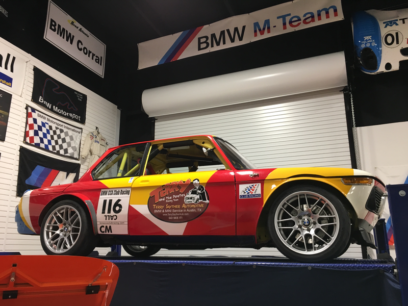 Illustration for article titled BMW Zentrum/BMW CCA photodump.